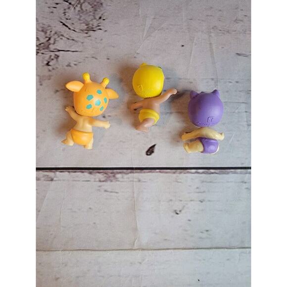 Lot Of 3 Moose Twosies Twozies Baby Infant PVC Figure Giraffe Parrot Cat - Picture 6 of 7